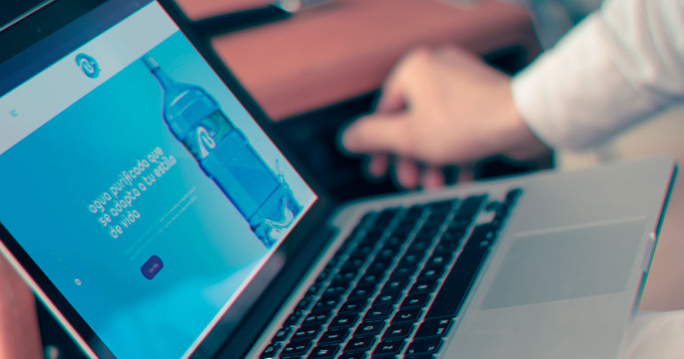 Agencia de publicidad Copywriting de sitio web software Agua purificada embotellada Bela